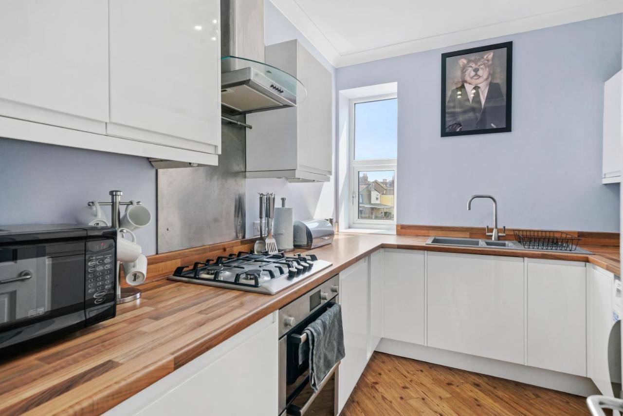 The Emerald Gem - Overlooking The Park Apartment Bristol Luaran gambar